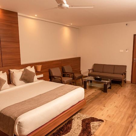Hotel Tree Fern Dibrugarh Exteriér fotografie