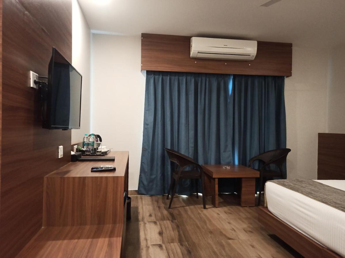 Hotel Tree Fern Dibrugarh Exteriér fotografie