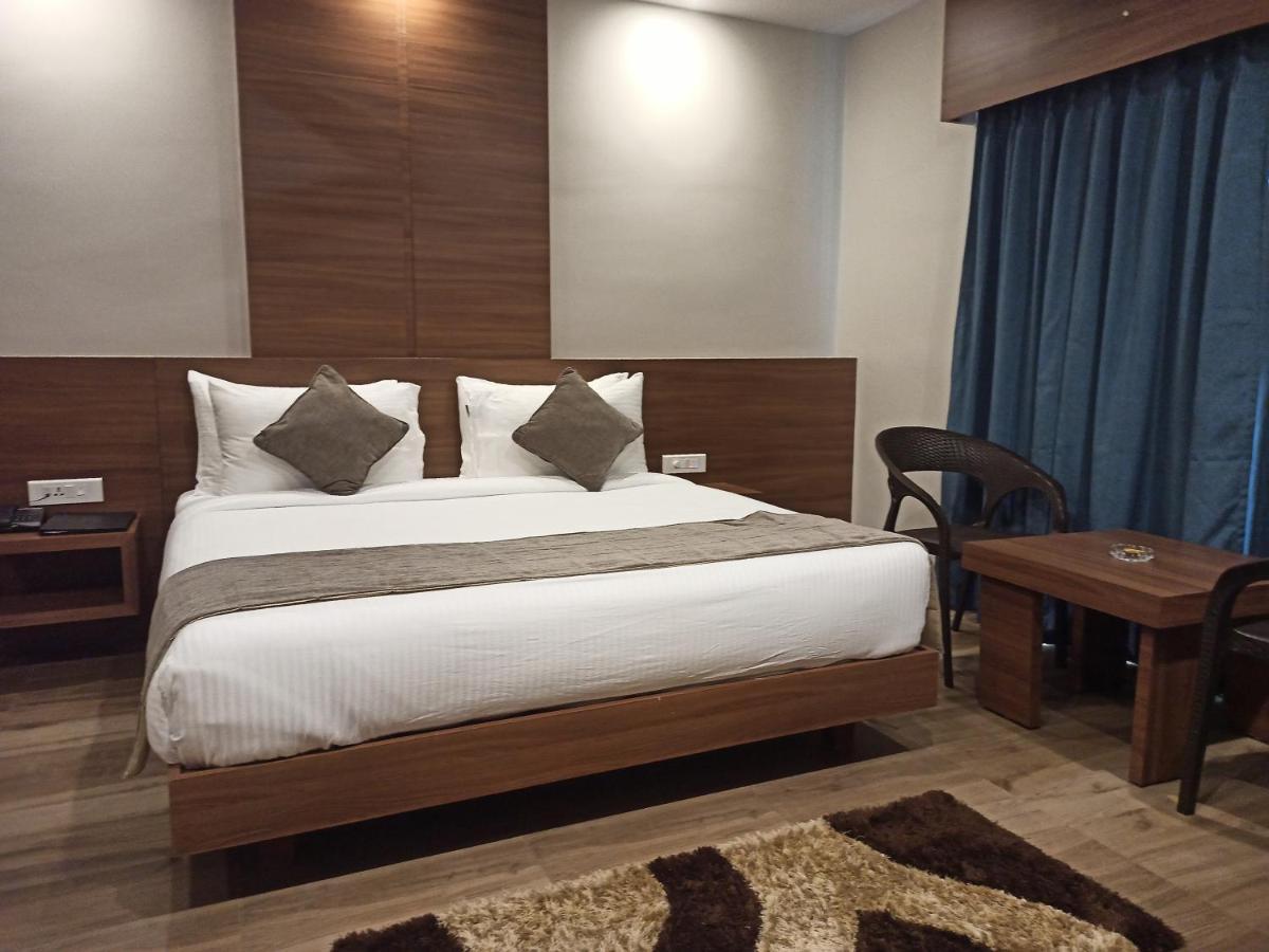Hotel Tree Fern Dibrugarh Exteriér fotografie