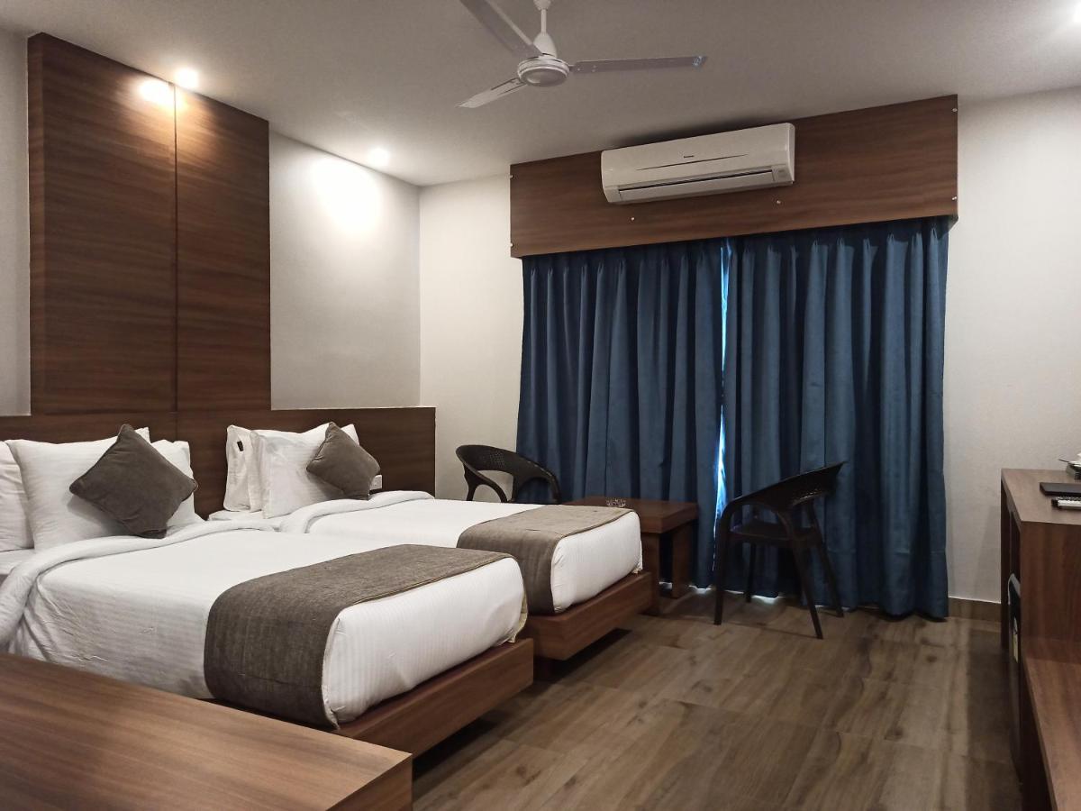 Hotel Tree Fern Dibrugarh Exteriér fotografie