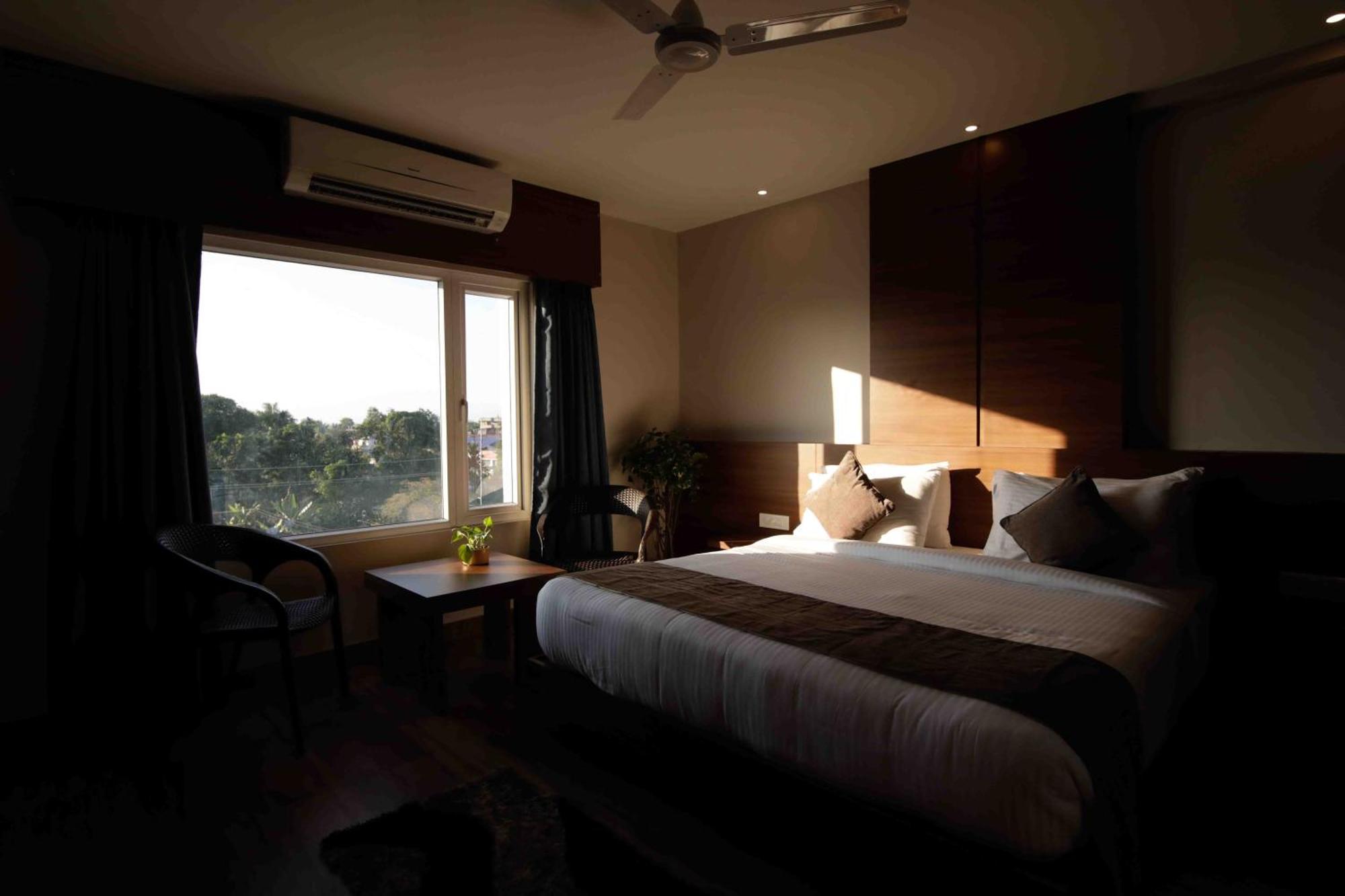 Hotel Tree Fern Dibrugarh Exteriér fotografie