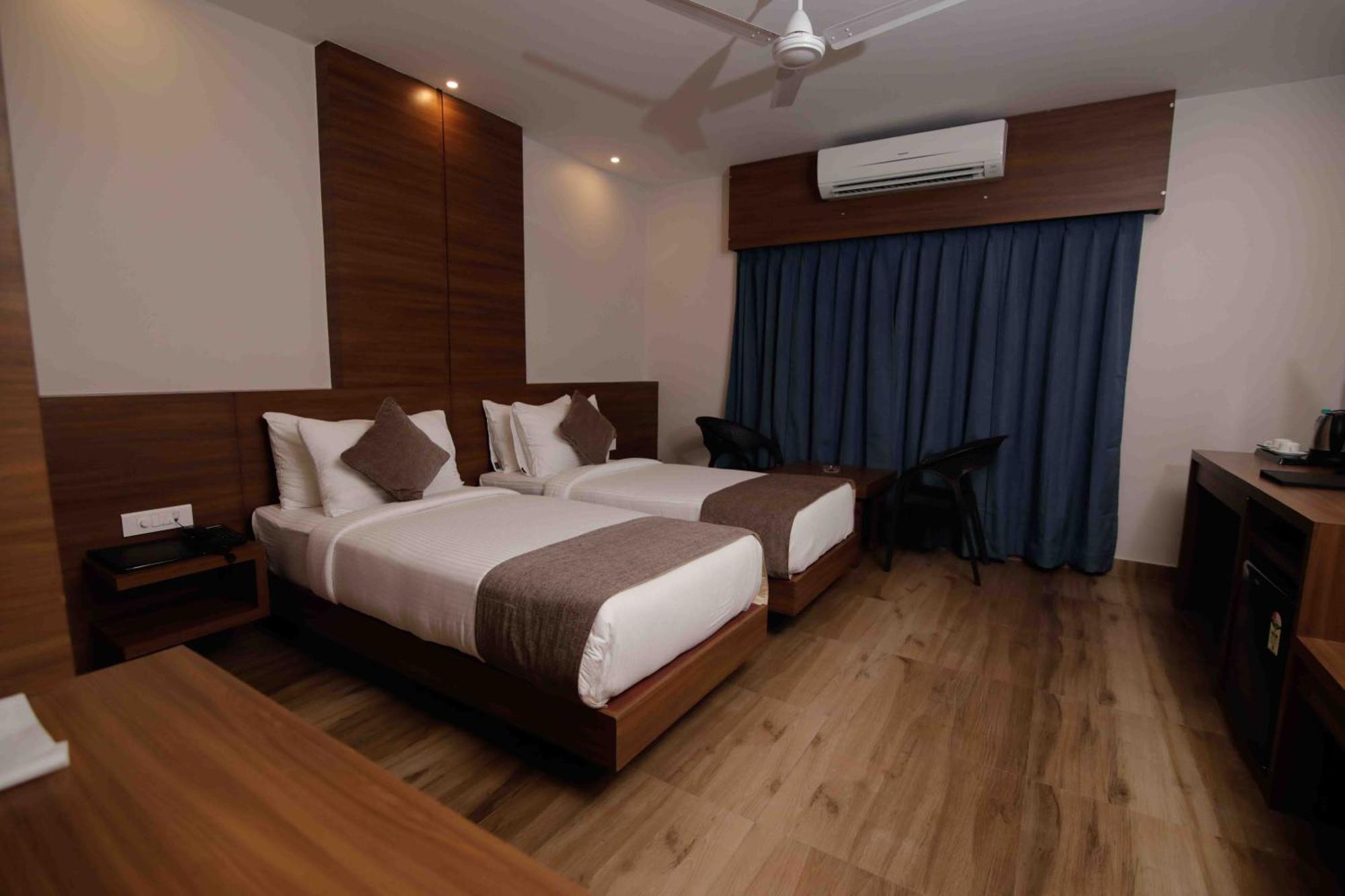 Hotel Tree Fern Dibrugarh Exteriér fotografie