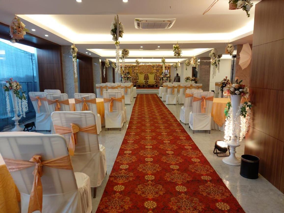 Hotel Tree Fern Dibrugarh Exteriér fotografie